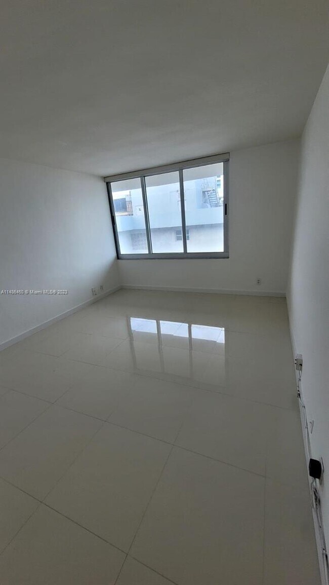 Foto del edificio - 1200 West Ave