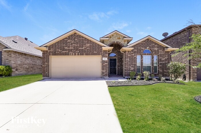 Primary Photo - 4004 Lazy River Ranch Rd