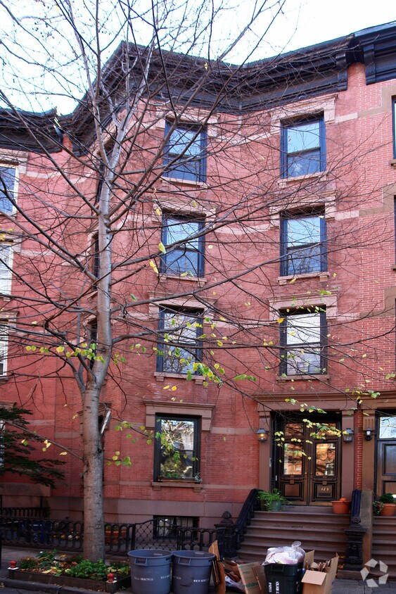 Primary Photo - 313 Hicks St