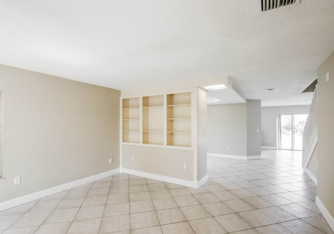 Foto del edificio - 7215 SW 16th St