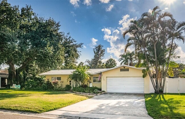 Building Photo - 4101 38th Way S