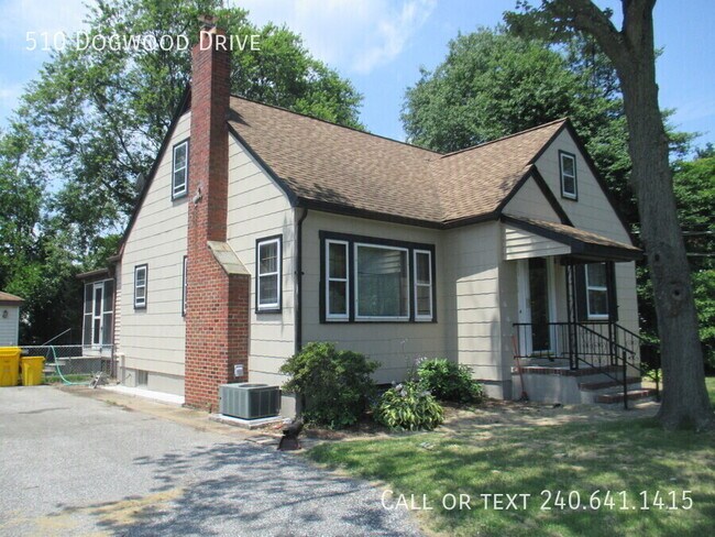 Foto del edificio - 510 Dogwood Dr