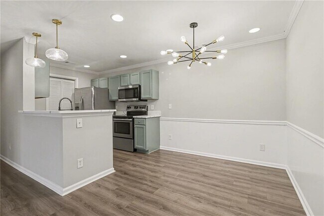 Foto del edificio - 225 Warm Springs Cir