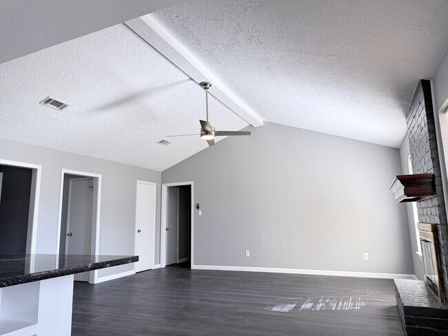 Foto del edificio - 11927 Barrett Brae Dr