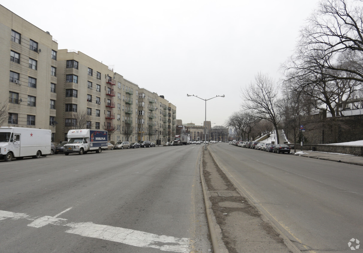 Building Photo - 730-740 Grand Concourse