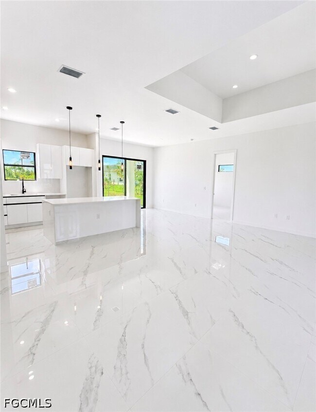 Foto del edificio - 3702 NW 42nd St