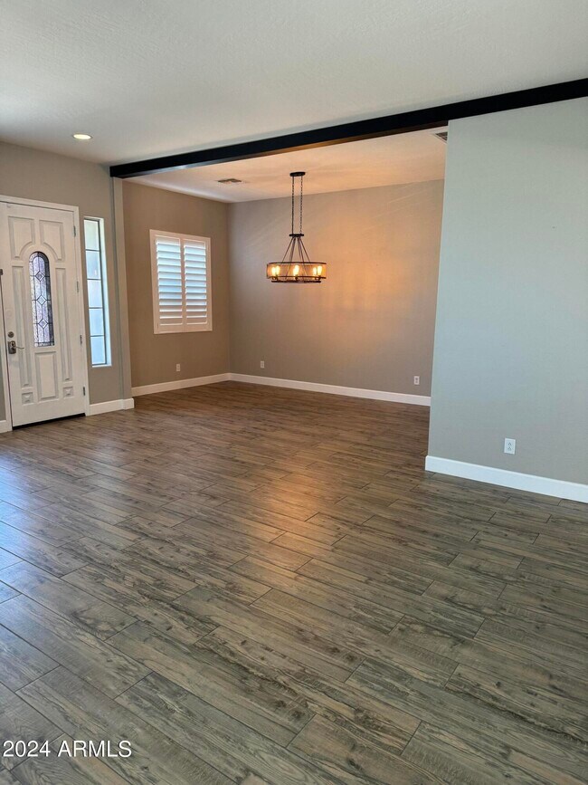 Foto del edificio - 33511 N 25th Dr