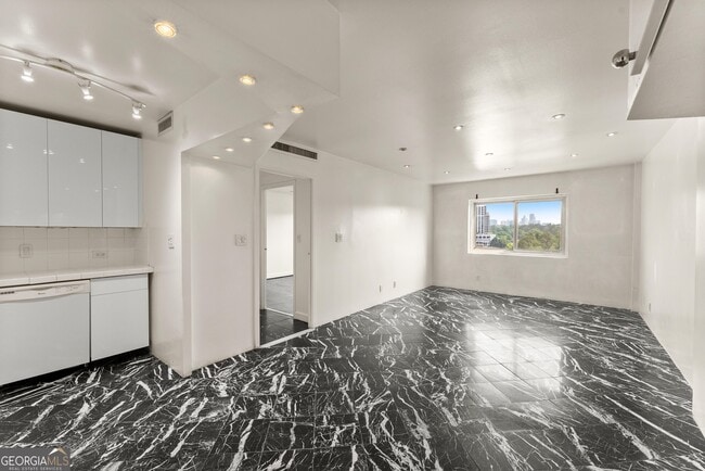 Foto del edificio - 2285 Peachtree Rd NE