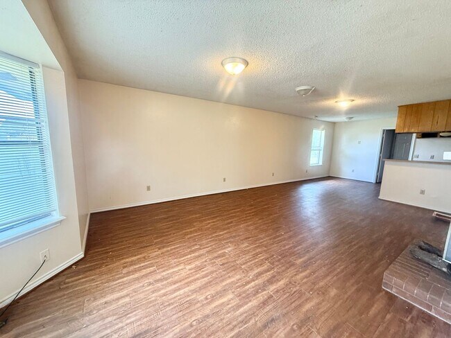 Foto del edificio - 2-bed/1-bath in Flint!