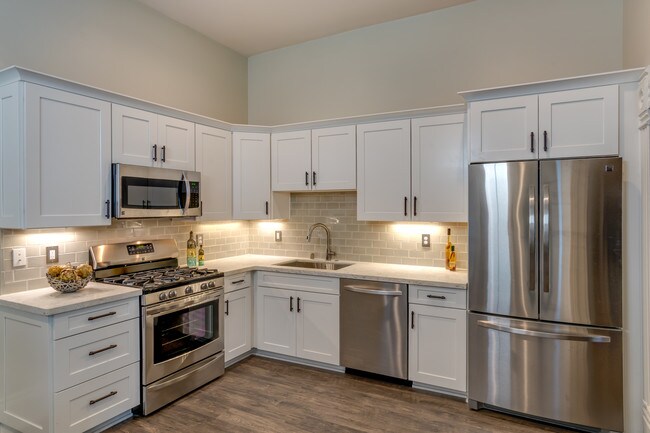 1 Bedroom Upper East Unit - 1504 Q St