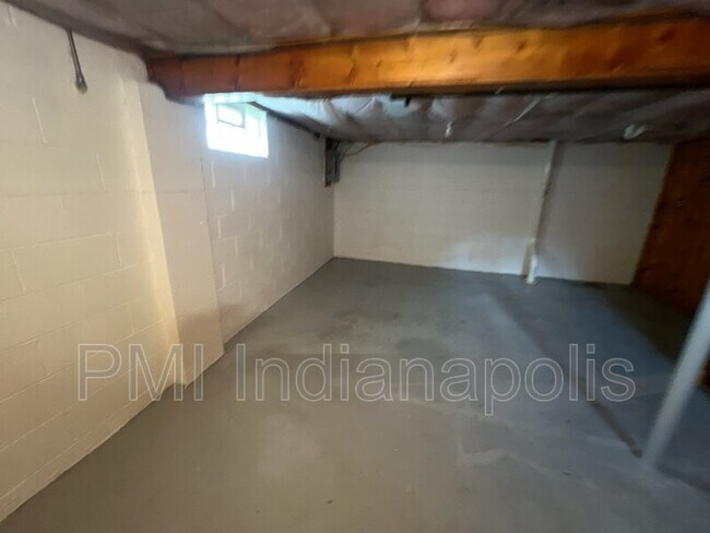 Building Photo - 1729 N Euclid Ave
