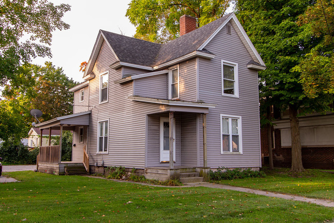 Foto del edificio - 310 Maple St