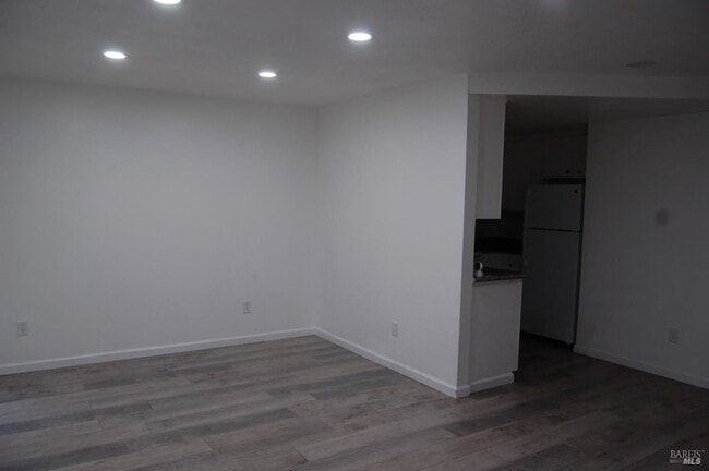 Building Photo - 77 El Toro Ct