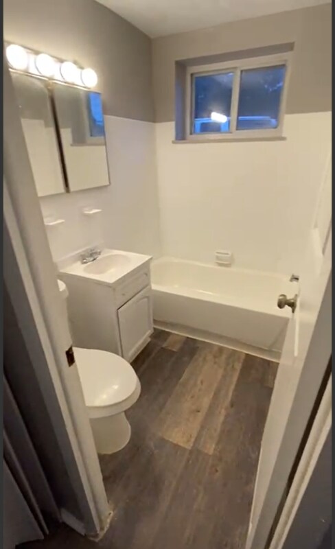 Foto del edificio - 13540 Superior Rd