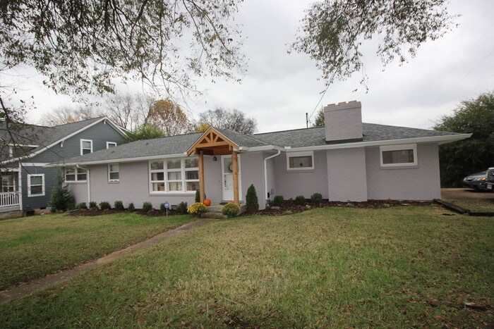 Primary Photo - East Nashville close to Shelby Bottoms Park