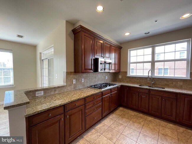 Building Photo - 4435 Beechstone Ln