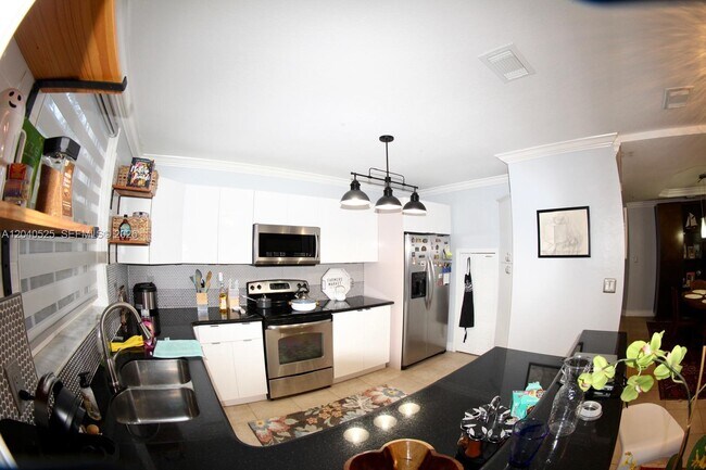 Foto del edificio - 20721 SW 80th Ct