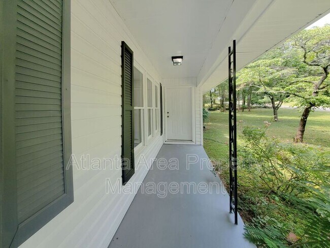 Foto del edificio - 2235 Favor Rd SW