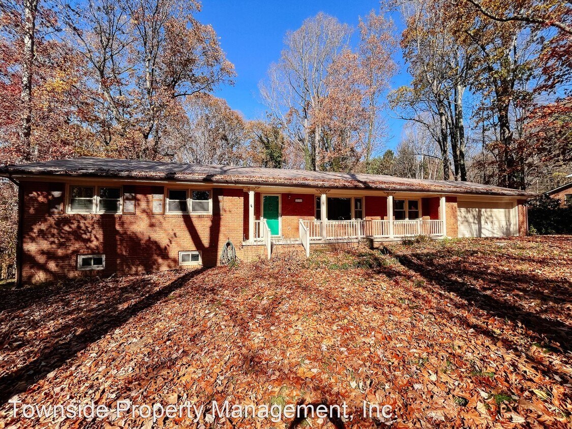 Primary Photo - 4 br, 3 bath House - 232 Craig Dr.