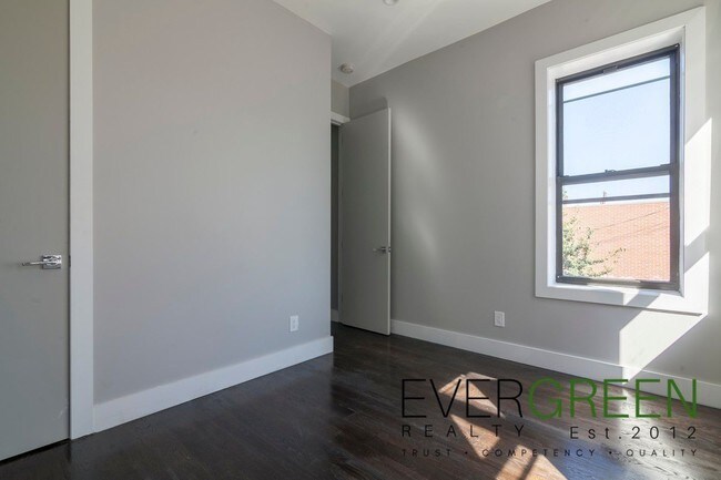 Foto del edificio - 444 Melrose St