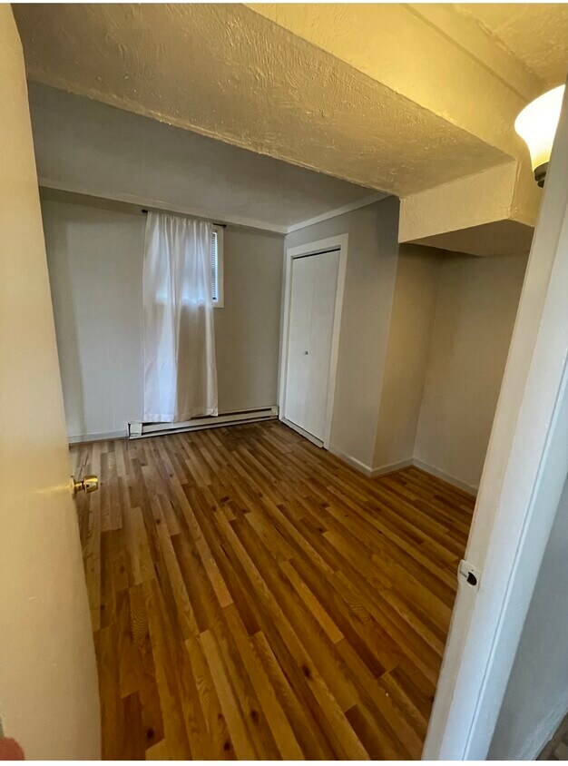 Primary Photo - 83 Walnut St