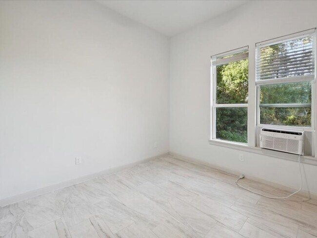 Foto del edificio - 2290 Orange Ave