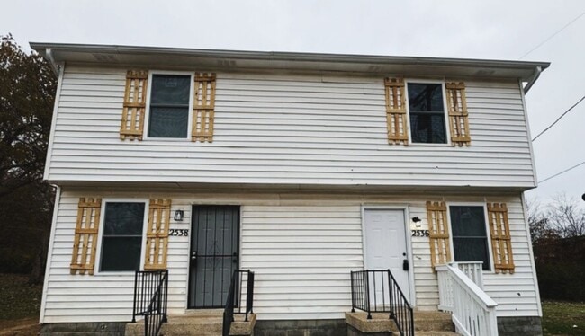 Building Photo - Two Bedroom Duplex near Trinity Hills in N...