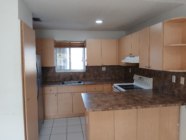 Photo - 3254 W 70th St Apartment