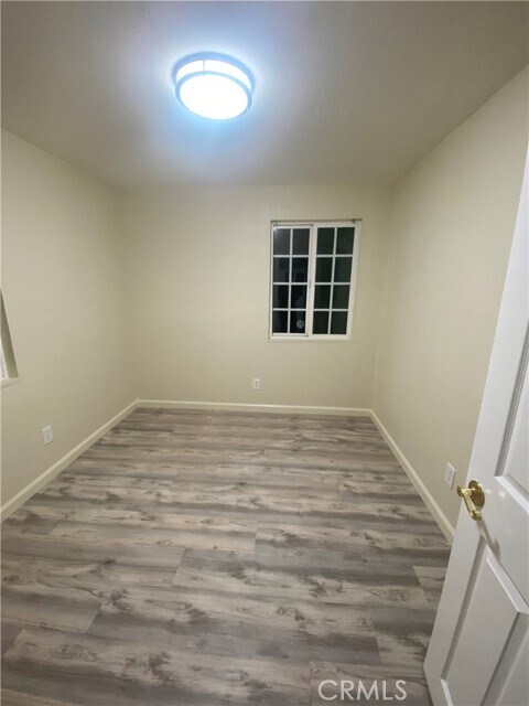 Foto del edificio - 141 Harding Ave