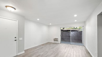 Building Photo - 7932 Mission Center Ct