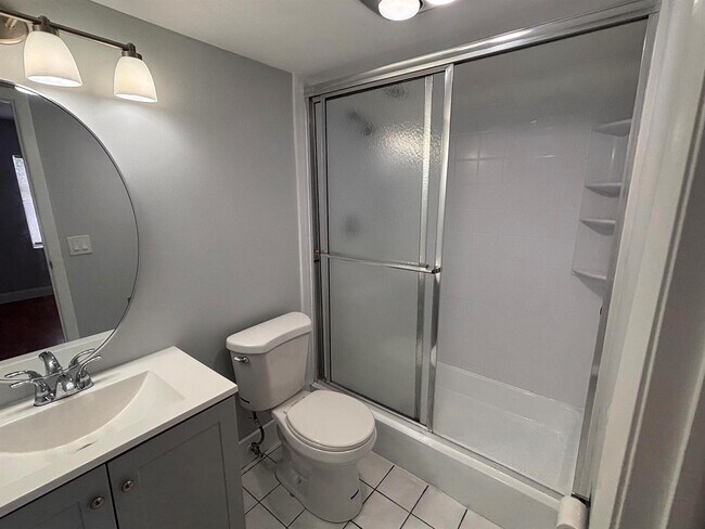 Building Photo - 6100 S Falls Circle Dr
