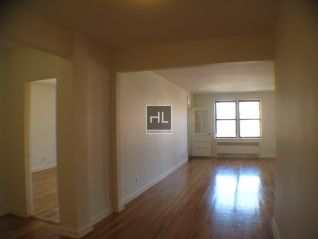 Building Photo - 37-09-37-75 75th St