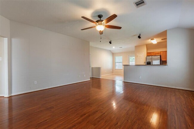 Foto del edificio - 136 Easton Glen Ln