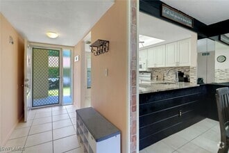Building Photo - 131 Cypress Way E