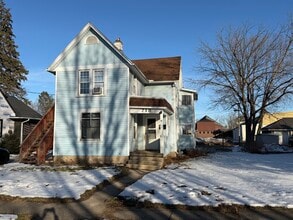 Building Photo - 718 Yuba St