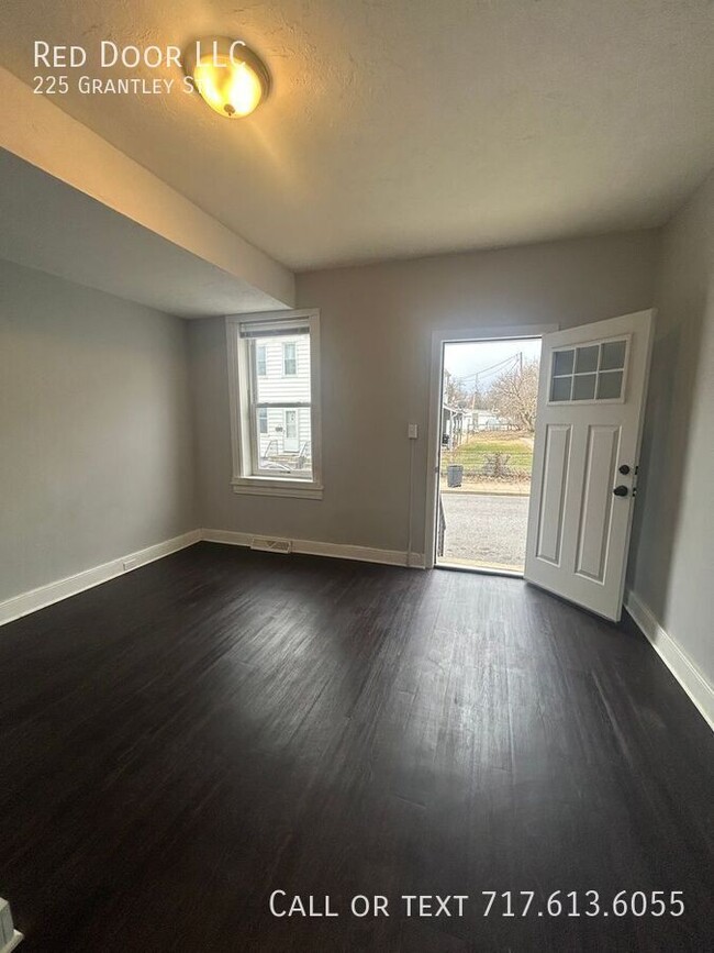 Building Photo - Cozy 3 bedroom in West York - Section 8 co...