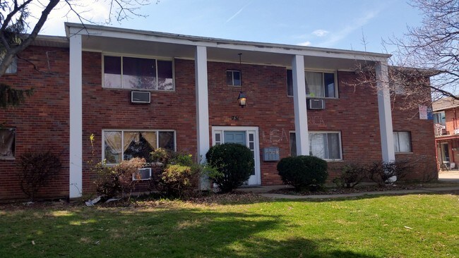 Building Photo - 3641 Eakin Rd