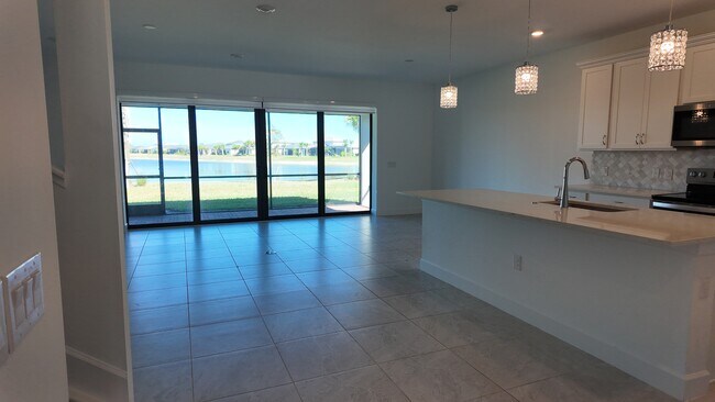 Foto del edificio - 3700 Passion Vine Dr