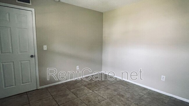 Foto del edificio - 53 Windtree Ln
