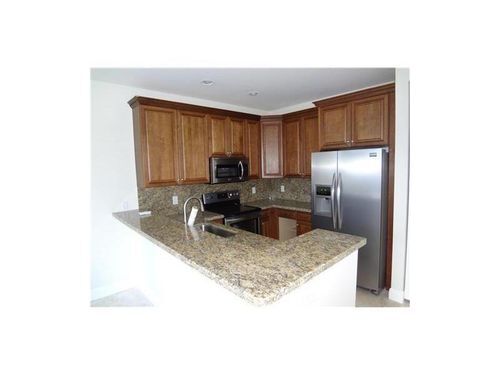 Foto del edificio - 544 NE 17th Ave