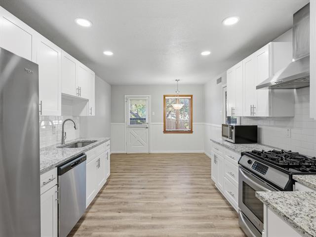 Building Photo - 4900 Vega Ct E