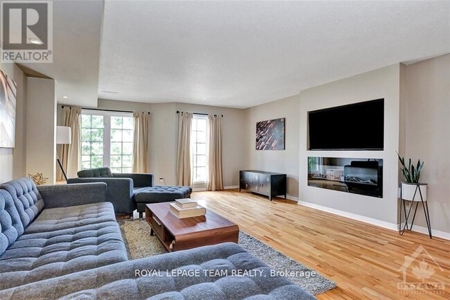 Photo du bâtiment - 130 Berrigan Dr