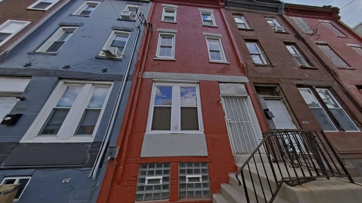 Photo - 2438 N 20th St