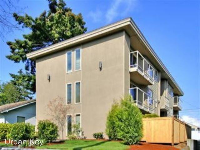 Primary Photo - 4012 California Ave SW