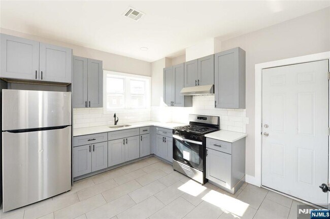 Foto del edificio - 7 Watsessing Ave