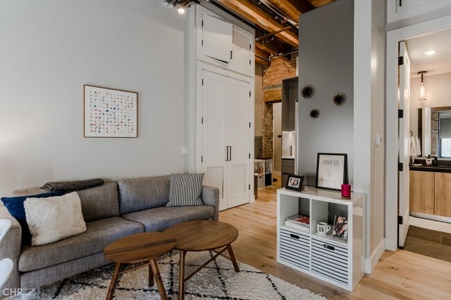 Foto del edificio - 729 N Sangamon St