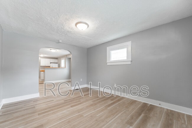 Building Photo - 1423 N Olney St