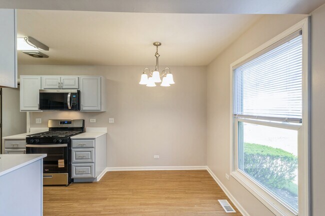 Building Photo - 205 Winfield Ct