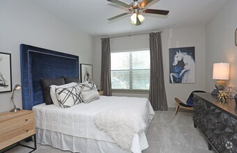 Building Photo - Arielle Spring Plaza