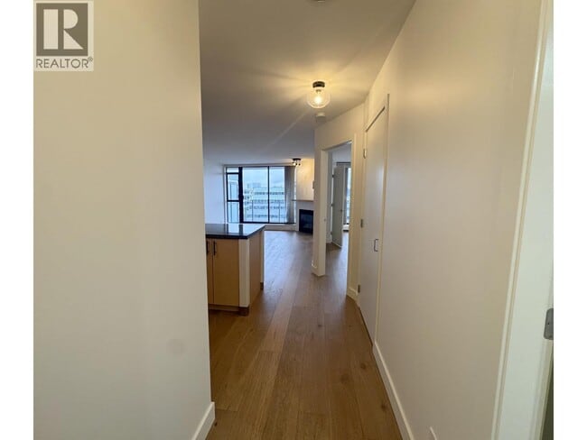 Photo du bâtiment - 175 W 1st St